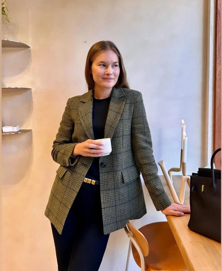 Unleashing Elegance: The Timeless Allure of Women’s Blazers
